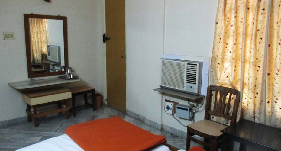 Rajahamsa Guest House, Visakhapatnam 5